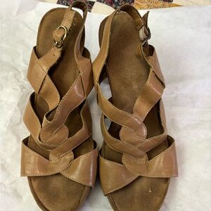 Women's Tan Aerosole slingback sandals